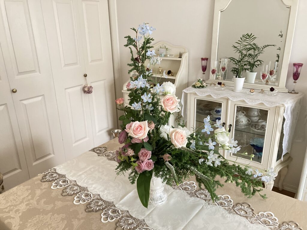 Flower arrangement
L shape