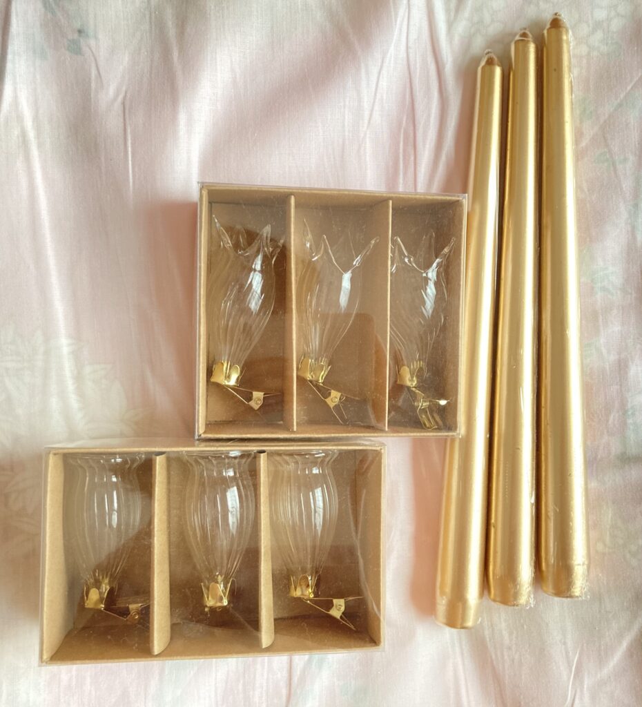 Flower glass clip
taper candle gold