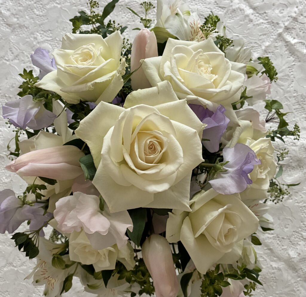 Flower  arrangement
All round
