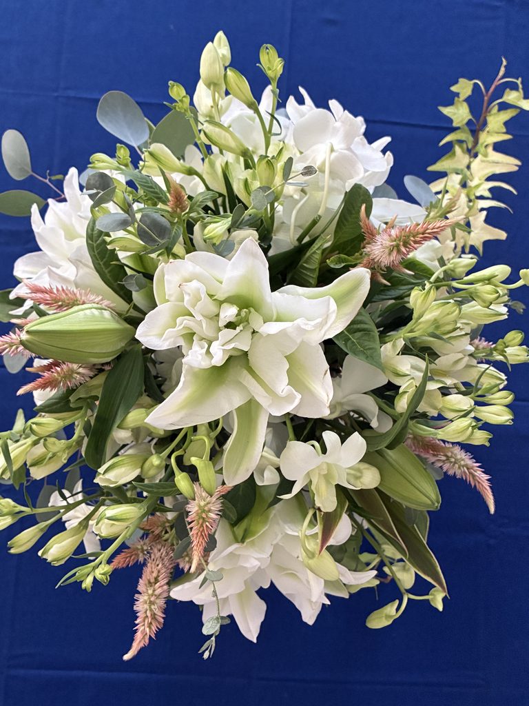 Flower arrangement
Allround
